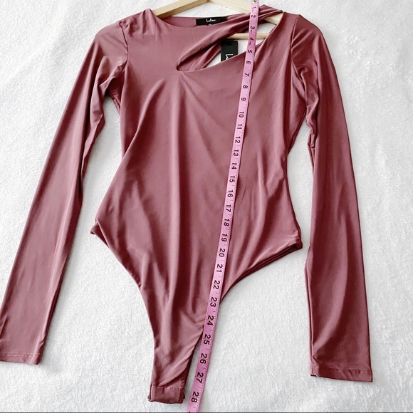 NWT Lulu’s Mauve CutOut Shoulder Long Sleeve Bodysuit - Picture 8 of 13